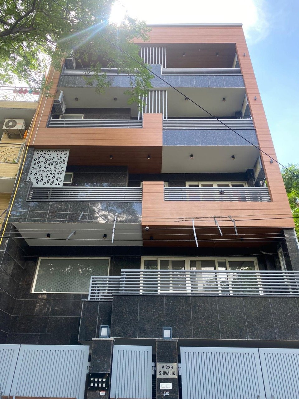 Affordable apartment near AIIMS