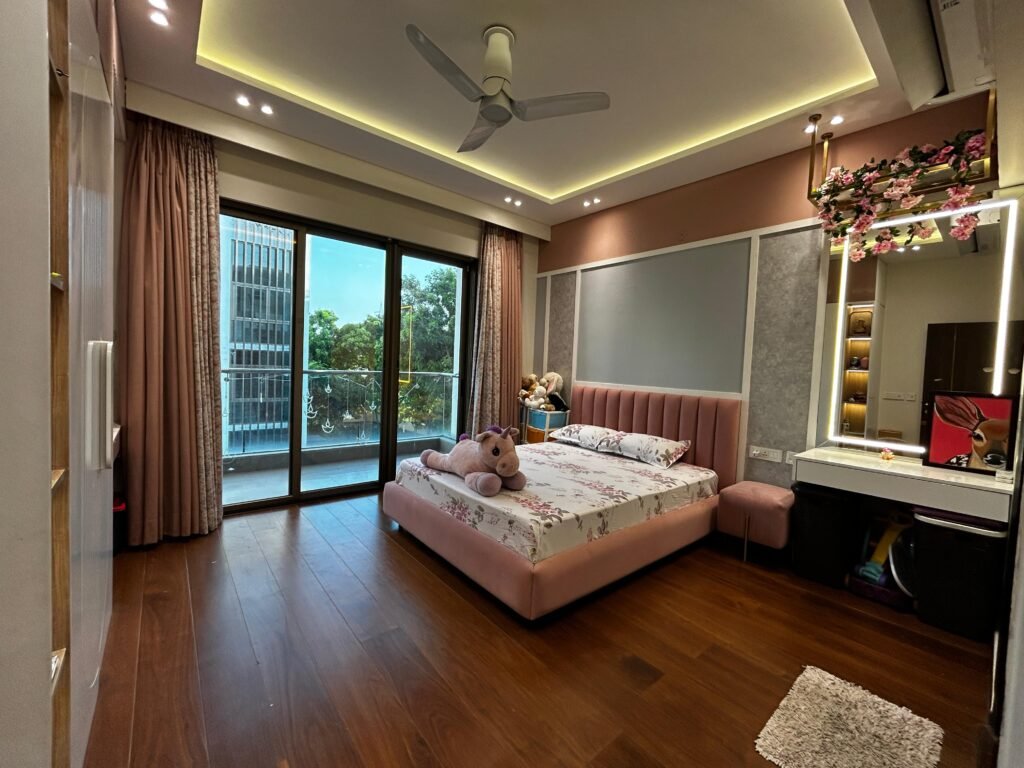 premium short stay apartments near airport Delhi